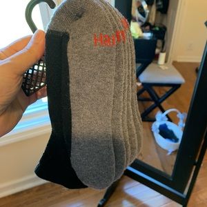 Brand new men’s low cut Hanes socks - 10 pairs